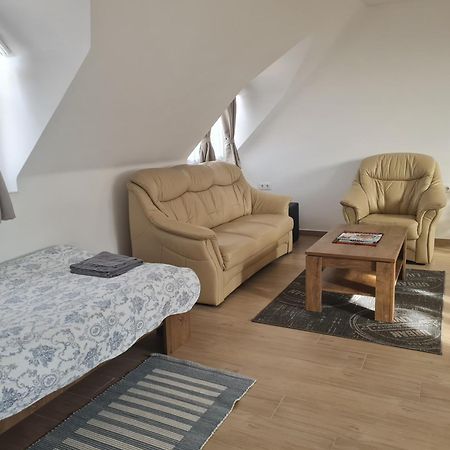 P16 Apartment Hajduboszormeny Eksteriør billede