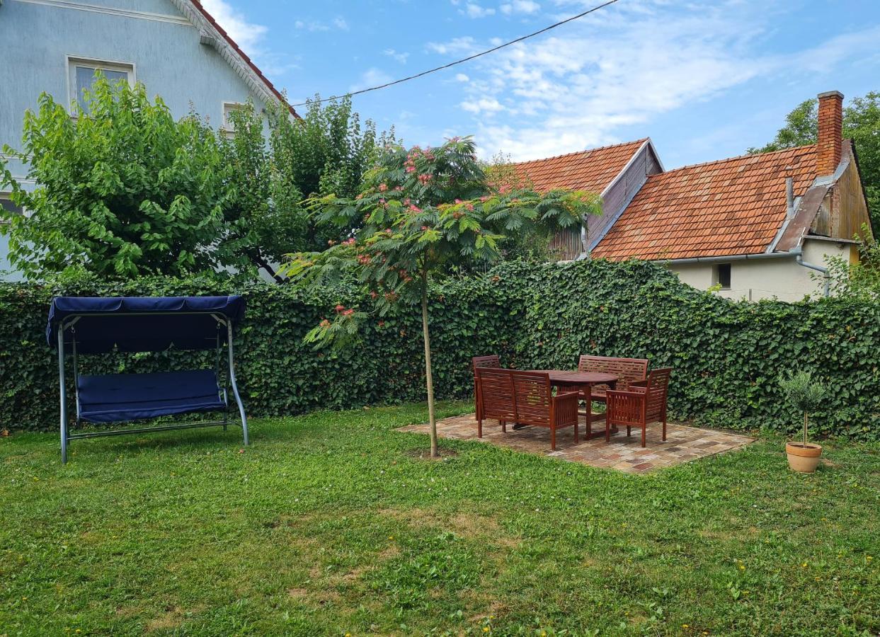 P16 Apartment Hajduboszormeny Eksteriør billede